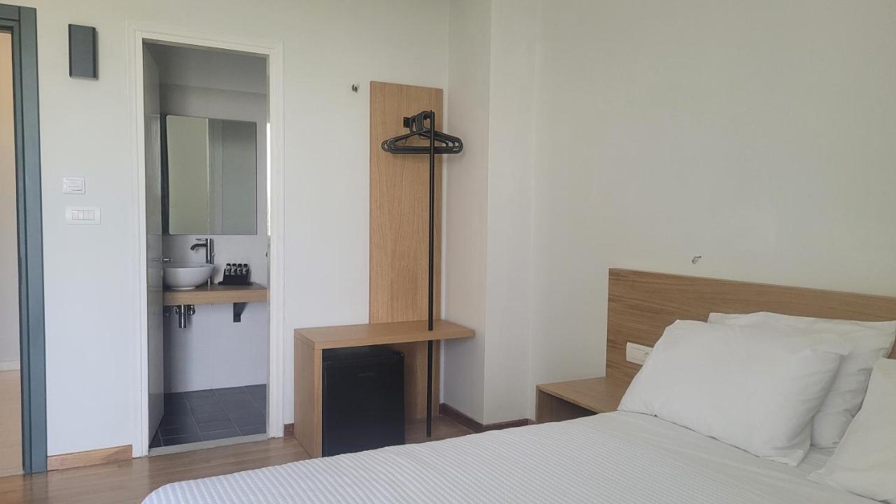 Theoxenia Hotel อันดริตไซนา ภายนอก รูปภาพ