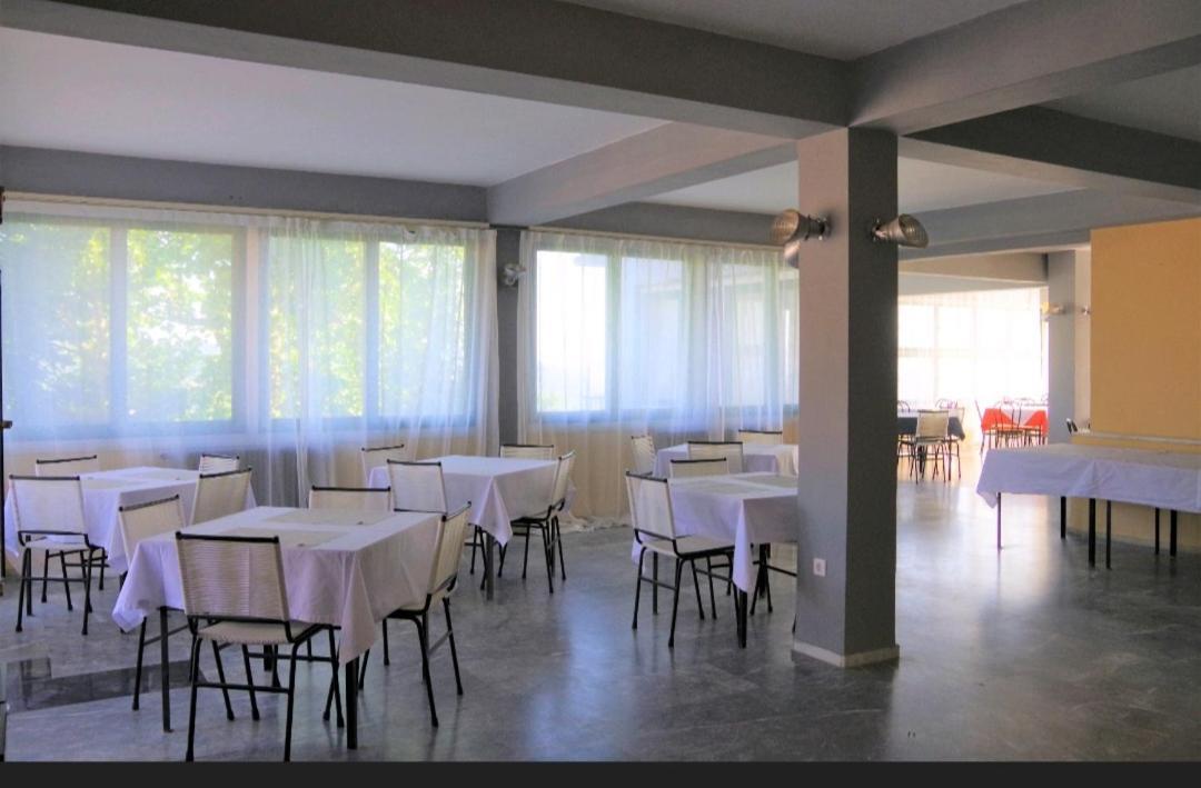 Theoxenia Hotel อันดริตไซนา ภายนอก รูปภาพ