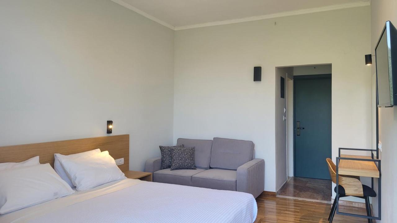 Theoxenia Hotel อันดริตไซนา ภายนอก รูปภาพ