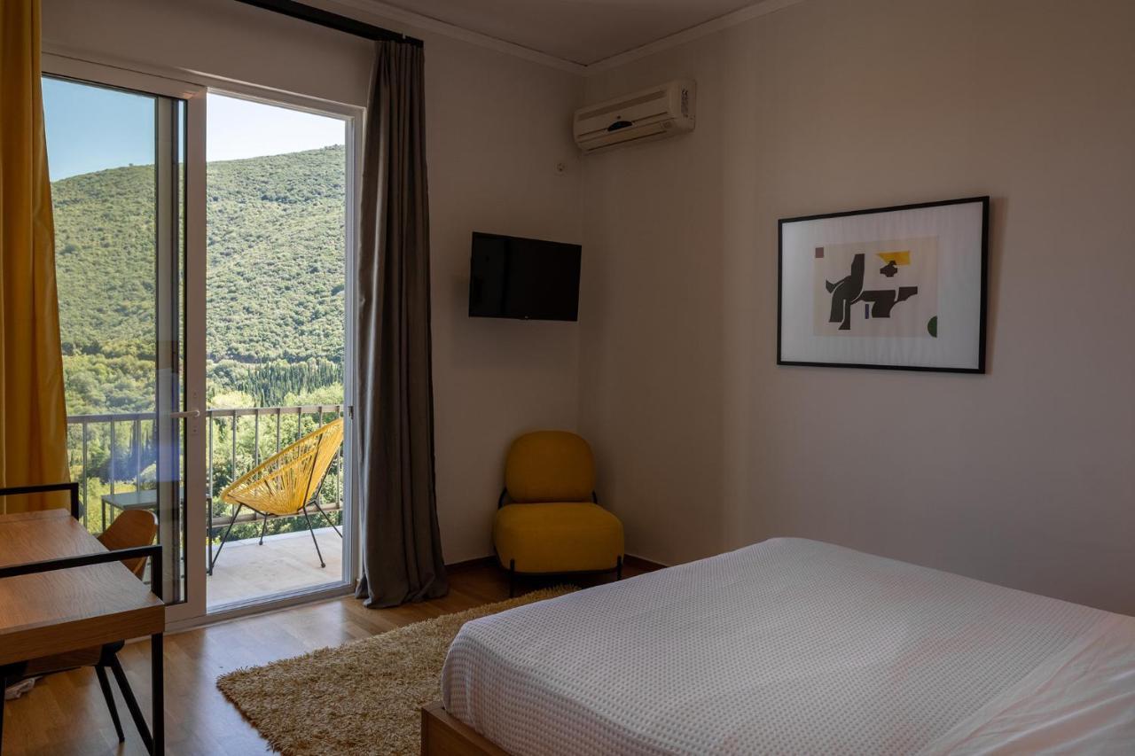 Theoxenia Hotel อันดริตไซนา ภายนอก รูปภาพ