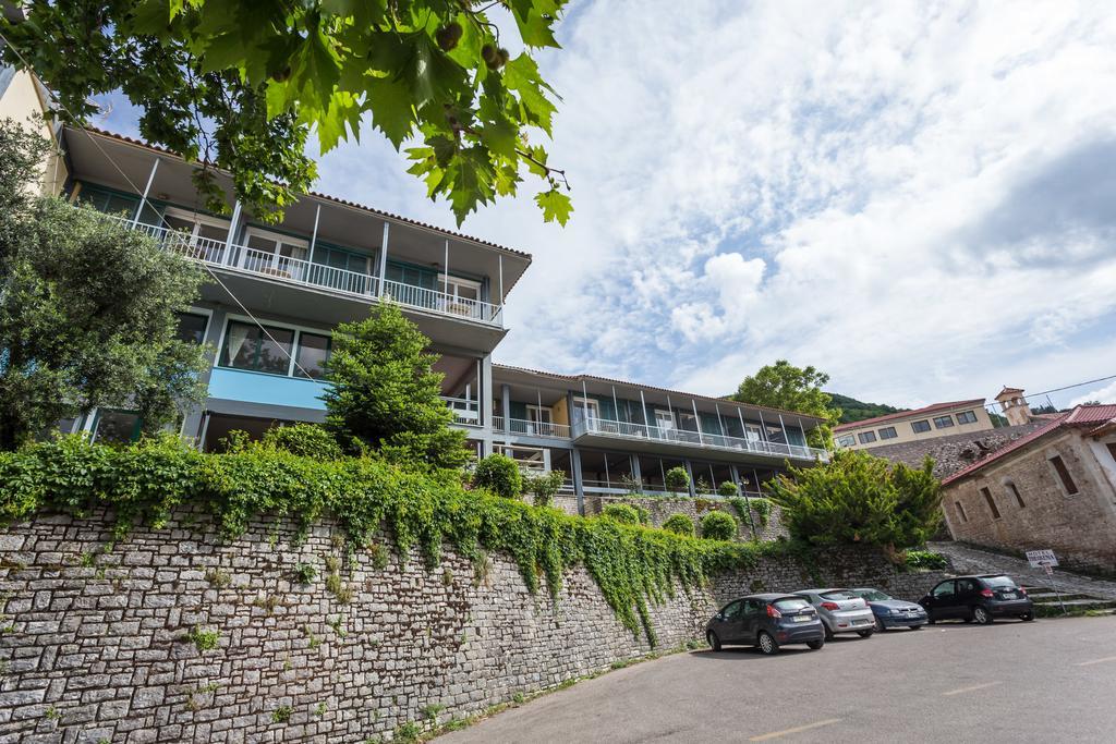 Theoxenia Hotel อันดริตไซนา ภายนอก รูปภาพ